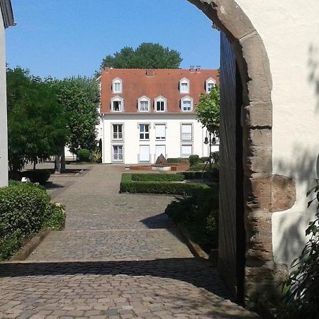 Amf Ferienwohnungen Historischer Soutyhof Saarlouis Eksteriør bilde